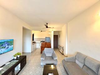 Chic 1BHK Goan Retreat with Balcony, Pool & Amenities - Close to Candolim Beach - 4