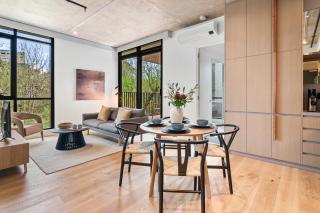 Brand-New 2-Bed with Rooftop Access - 7