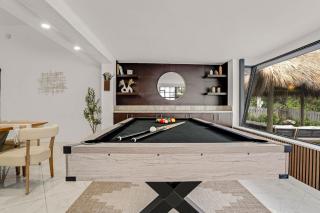 Waterfront House - Arcades, Tiki & Firepit, Golf - 3