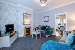 Central 2 Bed Home by 53 Degrees Property, Perfect for Business near Crewe Train Station - 5