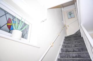 Spacious 4-Bed Home with Free Parking - 3