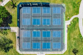 Historic Charm & Walkable Waterfront, with Heated Pool - Ponce Pointe - Roelens - 2