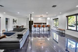 Coral Lane by Rove Travel - Heated Pool & BBQ - 1