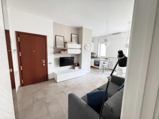 Monte Cristallo Suite - Isola and Central Station - 3