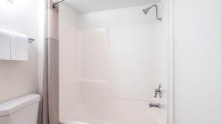 Motel 6-Carlsbad, CA Beach - 1