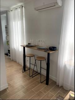 Charmant Studio Balneo wifi clim borne electrique - 4