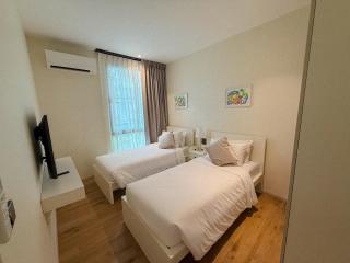 FAMILY HOMES Halo - Brand New 2BDRM Poolside Apartment - 4