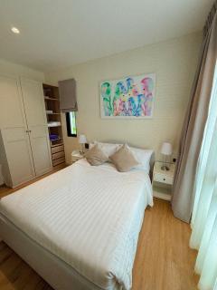 FAMILY HOMES Halo - Brand New 2BDRM Poolside Apartment - 5