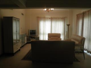 Desert Pearl Hotel Apartment - Manama - 6