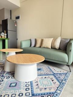 City Oasis - The Panda Nest - 3