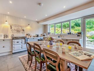 4 Bed in Kentmere SZ535 - 4