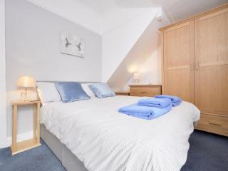 4 Bed in Keswick SZ220 - 1