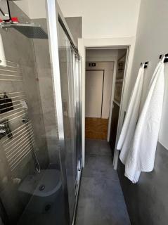 Knock-Knock Navigli - 8