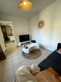 Charming house with terrace - 0