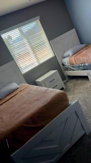 North Fontana pool house - 2