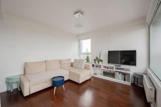Cosy Battersea 2 Bedroom Flat with Skyline Views - 4