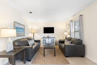 2BR Condo Beach Access and Pool - 8