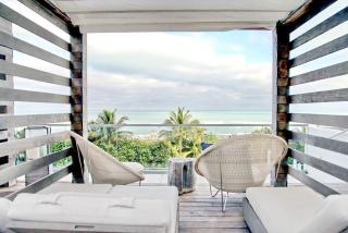 Stylish and Chic! Oceanfront Miami Beach Condo - 8