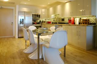 Stylish and Chic! Oceanfront Miami Beach Condo - 5