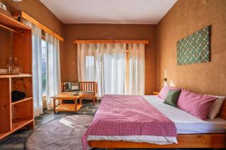 The Winter Courtyard by AVVAs Stays - 3