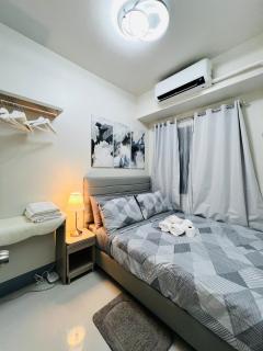 MOA GRAND STAY Suite 02 Newly Turn-over Only - 0