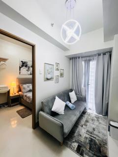 MOA GRAND STAY Suite 02 Newly Turn-over Only - 3