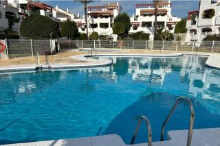 2 Bed Apartment - Sleeps 4 - Pool Patio Garden - 3