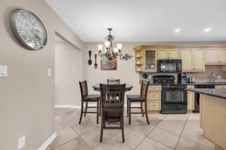 Driftwood Days Pet Friendly Beach Home - 5