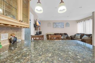 Driftwood Days Pet Friendly Beach Home - 2