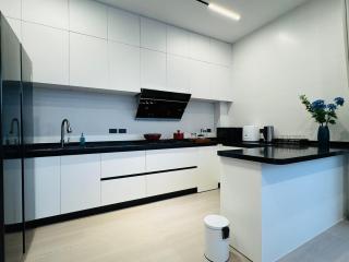 Brand new ultra-luxurious single pool villa resort homestay 4 bedrooms 5 bathrooms modern style decoration near Changkang Road, Chiang Mai Old City - 8