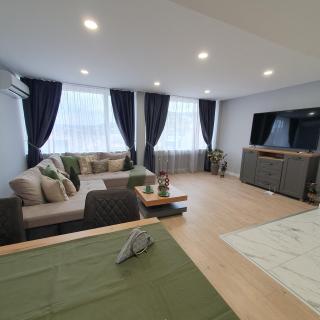 Balkan Tower Deluxe Ultra - 8