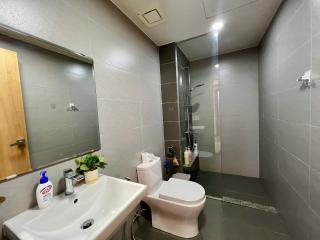 Helix Stay - PEACEFUL MODERN HIDEAWAY IN EMERALD CELADON CITY - 8