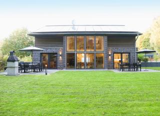 Villa Thormarcon am Plauer See für 20 Gäste, Sauna, Pool - 0