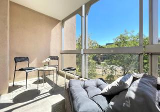 Appartement 100m2 - 8 pers max - Paris Gentilly - Parking gratuit - Métro 4min - spacieux, calme et ensoleillé - Free Wifi - 0