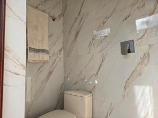 Beautiful suite with a nice view of the city - 5