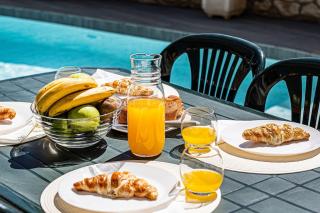 Quiet Villa Near The Beach, Opcional Heated Pool - 8