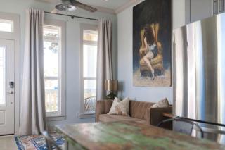 Sunflower Cottage Downtown - 9