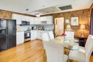 Shared Dock, Lake Hamilton Views Waterfront Abode - 6