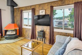 Shared Dock, Lake Hamilton Views: Waterfront Abode - 2