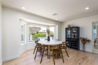 Breezy 3BR - Private Pool, Chefs Kitchen and More - Phoenix - 3