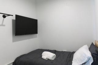 Modern Studio Suite in Art District - 1