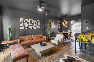 2BR Townhome with Pool and BBQ - Walk to Old Town - 5