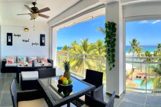 Cozy Beach Front Condo, Pool - La Puntica de Juan Dolio - 0