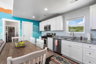 White House of Bear Lake - Brome - 1