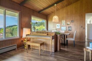 Modern Rustic 2B2B with Ocean Mountain Views BBQ EV Charging - 2