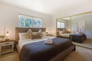 Modern Rustic 2B2B with Ocean Mountain Views BBQ EV Charging - 7