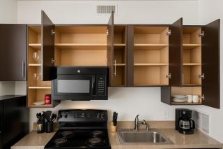 Velvet King Studio Urban Escape A21 - 3