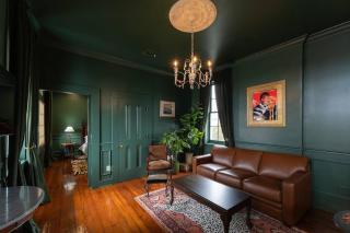 5 New Orleans Themed Units in FQ with Pool - 8