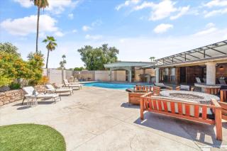 Spacious 5BR with Pool and Fire Pit - Sleeps 14 - 3