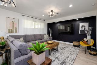 4BR Mod House - Pool, Spa and Grill - Near Old Town - 8